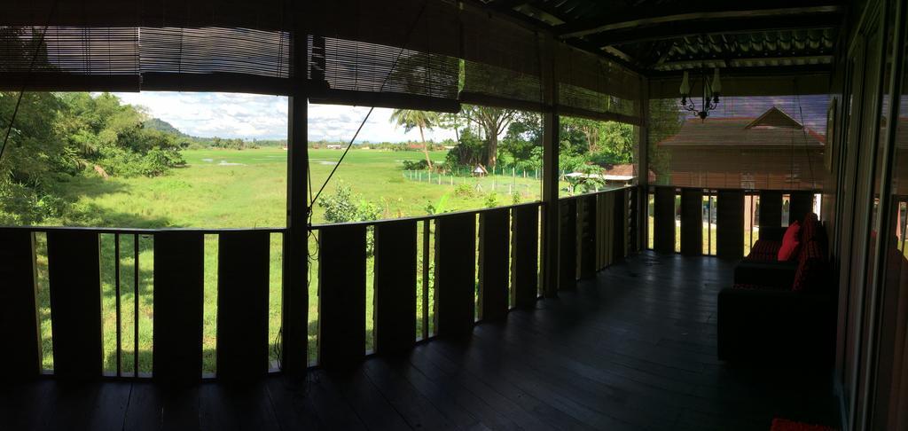 Kejora Homestay Кангар Екстер'єр фото